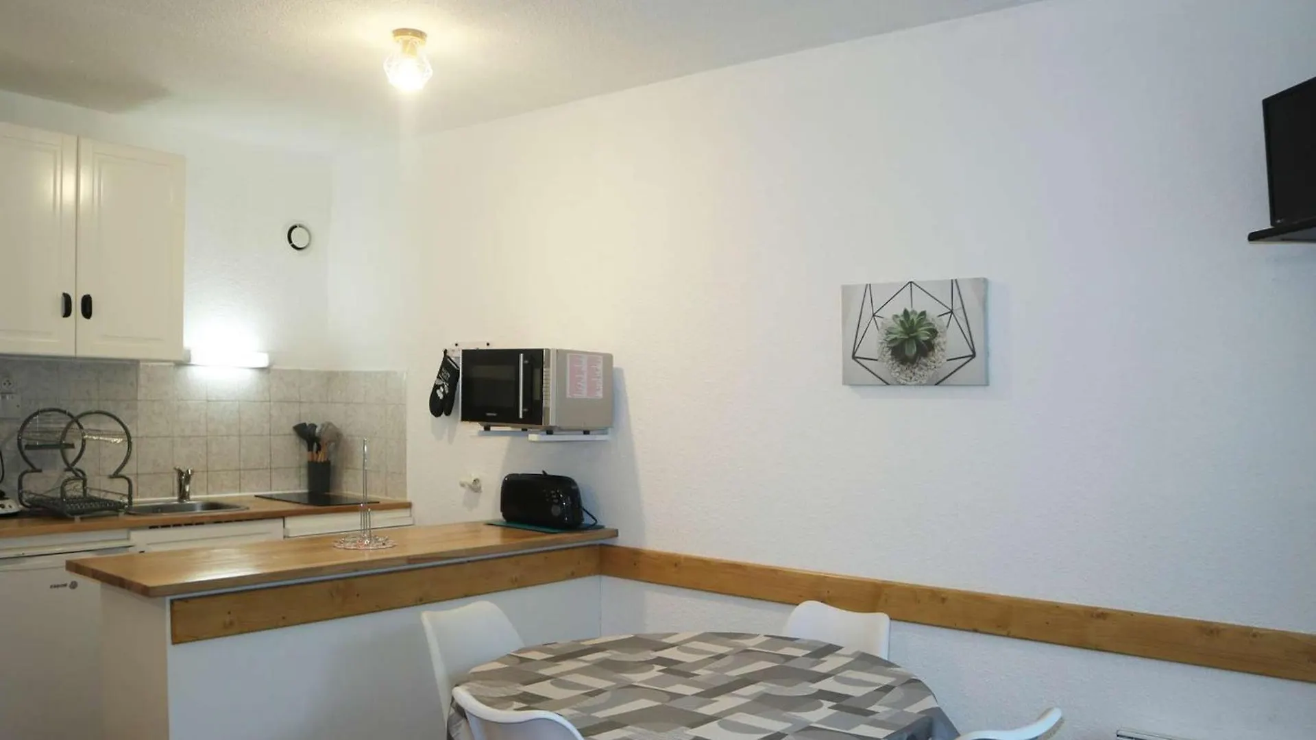 Studio 4 Pers Skis Aux Pieds, Balcon Sud - Fr-1-322-129 Apartment Les Orres